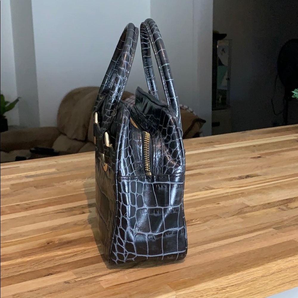 ANTONIO MELANI Croc Embossed Leather Purse - Picture 3 of 14